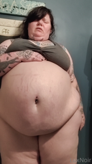 142795527_here-are-the-clips-from-last-night-my-belly-is-pretty-full_0.m4v