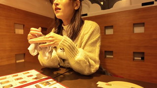 色気しかない美人痩せ巨乳OLと都会の隙間で緑を焚いてセックスする.ts