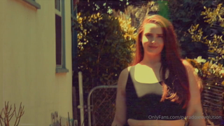 39547332_exclusive-bts-footage-from-todays-photoshoot_0.m4v