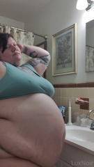 188624400_a-proper-belly-in-sink-video_0.m4v