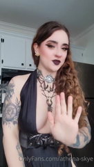 I came on here to discover 50 new subs! Oh my goodness, thank you and welcome ) (of course thank you to my on goin.mp4