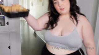 1264269875_carbs-and-control-mean-mommy-s-plan-for-you-piggy-it-s-ti_0.mp4