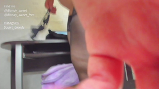 PAWG in Glasses Fuck her Throart using Sexmachine for Cum and Squirt_Squirt_Blondy_1080p.mp4