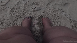 332588096_feet-toes-in-the-sand_0.m4v