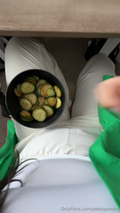 1740569759_iykyk_0.mp4