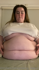 420198768_loving-how-loud-the-sound-of-my-belly-hitting-the-table-is_0.m4v
