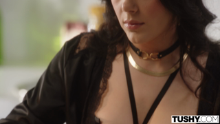 Tushy.2024.01.21.Valentina.Nappi.2160p.mp4
