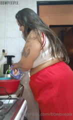 588547663_very-concentrated-cooking-a-chocolate-cake-i-don-t-really_0.mp4
