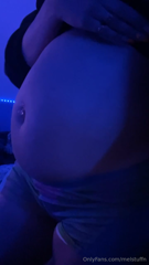 730703433_the-growth-10-month-difference-weightgain-bellystuffi_1.m4v