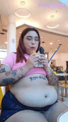 554194405_in-this-video-15-minutes-of-stuffing-in-public-belly-play-b_2.mp4