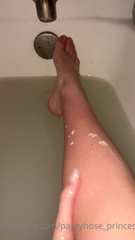 381894295_oatmeal-oat-milk-bath-feels-really-really-good-but-defini_0.m4v