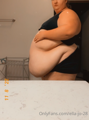 381365869_i-cant-believe-ive-let-myself-get-this-huge-but-who-wa_0.m4v