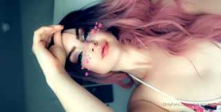 27100096_kawaii-anime-girl-vibes-today_0.m4v
