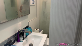 Nala Brooks - [MyPervyFamily.com] - Rough Housing with My Redhead Step Sister [21.01.29].mp4