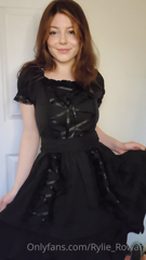 257613215_omg-this-dress-is-so-cute-i-m-like-a-real-life-anime-girl-h_1.m4v