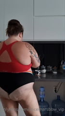 360971123_dancing-in-the-kitchen_0.m4v