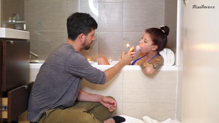 Bath-Time-Ashtray.mp4
