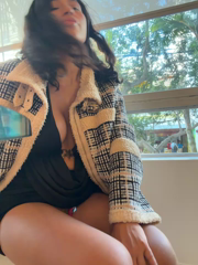 sexi_noemi_Stripchat_20260506_231550.mp4