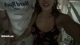 Conheci o safado na festa e terminei sentando no pau dele com o corno do lado com direito a DPV-Part4.mp4