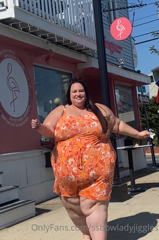 377479822_happy-dance-for-fancy-coffee-and-bagels_1.m4v