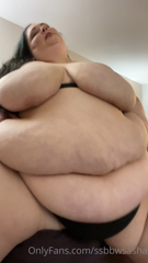 460348498_bouncy-jiggly-fat-all-up-in-your-face-how-much-do-you-wan_0.m4v