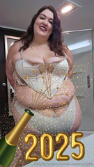 1465924976_get-ready-with-me-for-nye_9.mp4