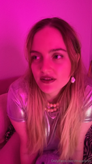 Heres pt 2 of the QA  hope u feel like u know me a bit better now.mp4
