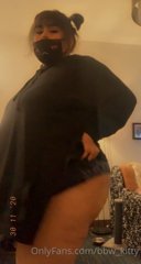 76633549_jiggly-belly_0.m4v