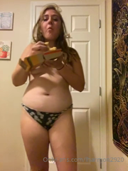 207590397_eating-a-big-mac_1.m4v