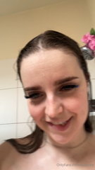 1000310312_i-love-the-way-they-look-with-the-water-dripping_1.mp4
