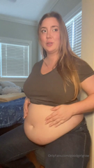 745992972_why-is-fat-so-hot-its-a-gif-tap-it-its-not-moving_0.mp4