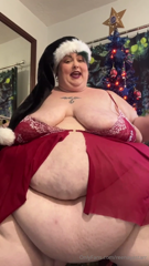 859319432_a-special-holiday-video-message-from-the-planet-with-a-bowl_0.mp4