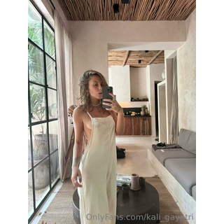 This one has become my new fav jumpsuit 🤍_1_68a7.jpg