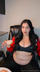 1478541897_stay-tuned-for-my-donut-video-hehehhe-mmmmm-tasty-15_0.mp4