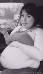 1585030814_shoutout-to-a-sweet-fan-who-made-a-perfect-gif-for-gooning_0.mp4