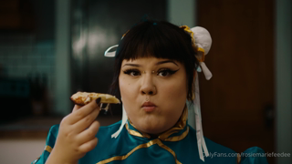 421825773_chun-li-has-a-fight-coming-up-so-it-s-time-to-train-but-h_0.m4v