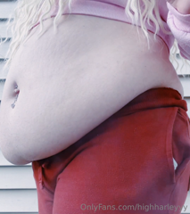 408866315_wake-and-bake-belly-play-last-week-this-is-what-my-belly-l_0.m4v