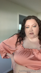 587643601_i-had-an-interesting-time-at-the-doctor-s-office-and-looked_0.mp4