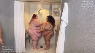 565390517_averyssbbw-and-i-got-messy-with-some-cake-and-need-to-get-c_0.m4v