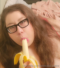 491390373_when-you-re-horny-and-snacky_0.mp4