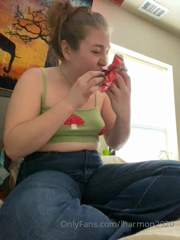 269028922_just-a-peak-at-a-stuffing_0.m4v