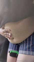 1784242413_i-looove-how-it-s-slowly-growing-into-my-lap-more-and-more_0.mp4