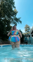 182407635_its-so-hott-out-so-i-decide-to-waddle-around-for-you-before_0.m4v