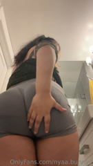 681438723_im-incredibly-horny-for-a-face-between-my-big-ass-cheeks_0.mp4
