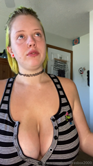 880324781_an-older-stuffing-video-i-made-last-year-coming-your-way_0.mp4