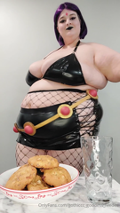 1229585470__0.mp4