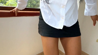 police-fall-into-te-rubber-trap [6431499].mp4