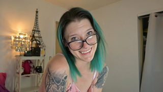 Miss Ellie_Art-Class.mov