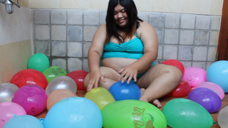 8093774_i-had-so-much-fun-with-these-slippery-balloons_0.mp4