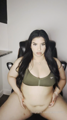 1514638040_who-wants-to-fuck-me_0.mp4